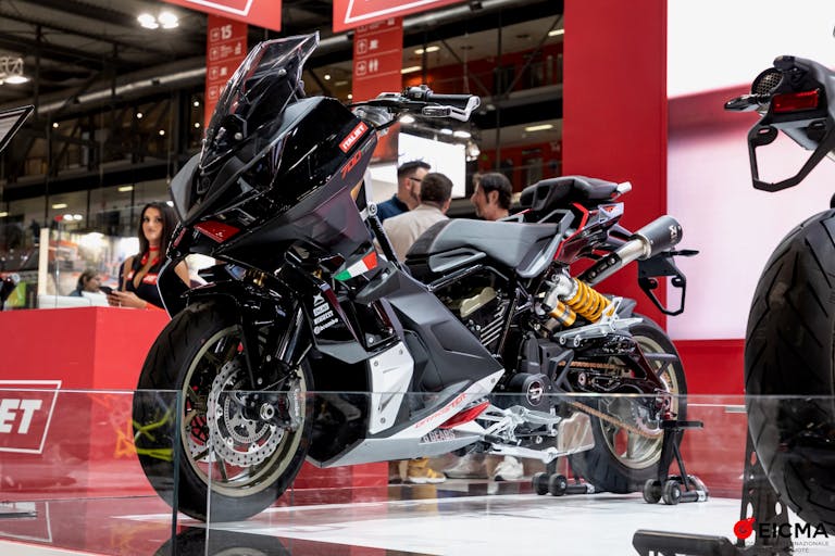 Italjet Dragster 700 Twin Limited Edition - Semplicemente esagerato