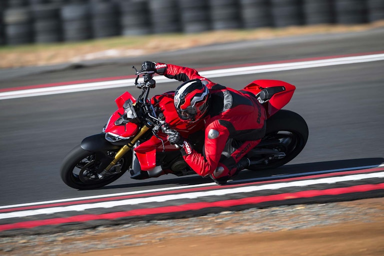 Ducati Streetfighter V4 2025