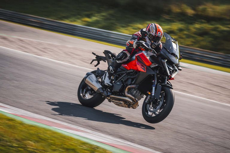 KTM 1390 Super Duke GT 2025