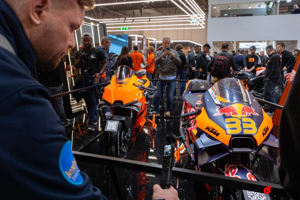 KTM 990 RC R Track