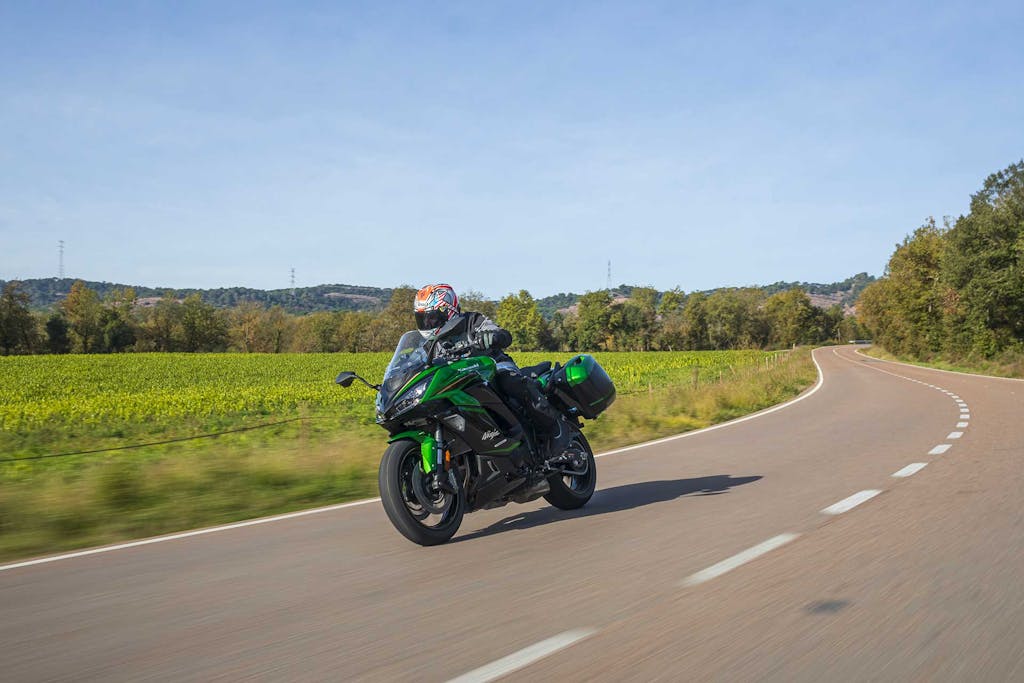Prova Kawasaki Ninja 1100SX SE
