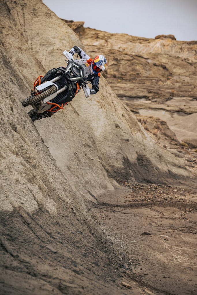 KTM 1390 Super Adventure R 2025