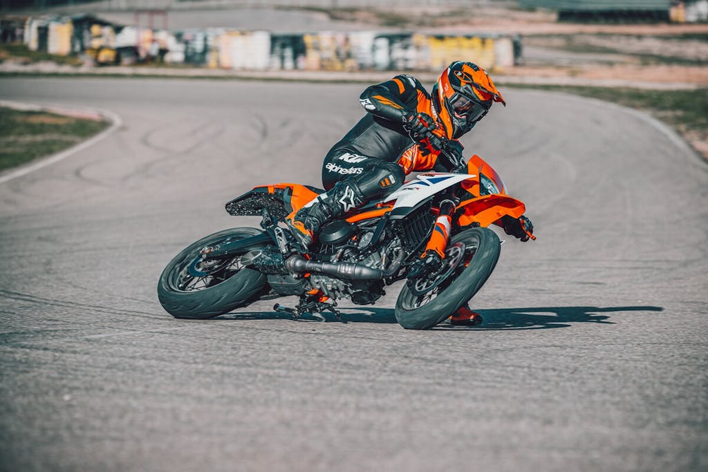 KTM SMC R 2025