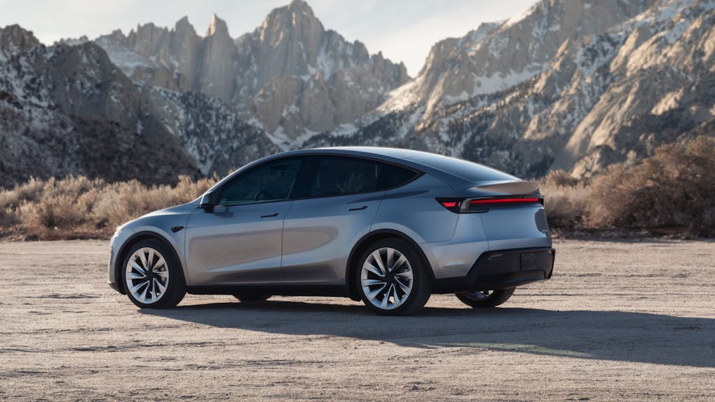 Nuova Tesla Model Y 2025