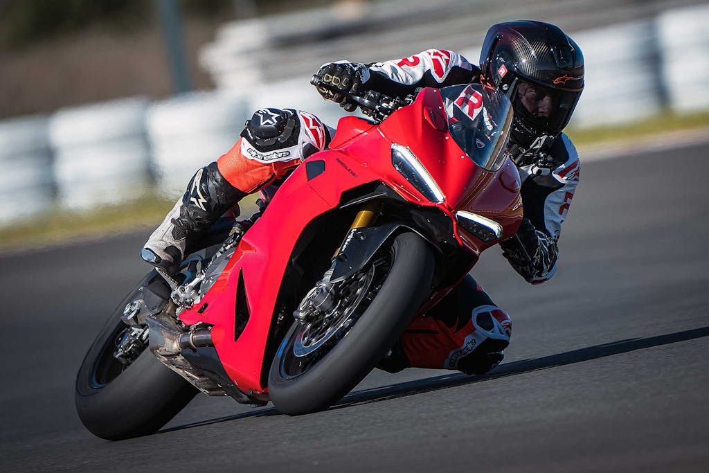 Ducati Panigale V2S 2025