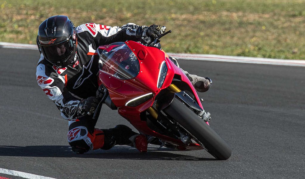 Ducati Panigale V2S 2025