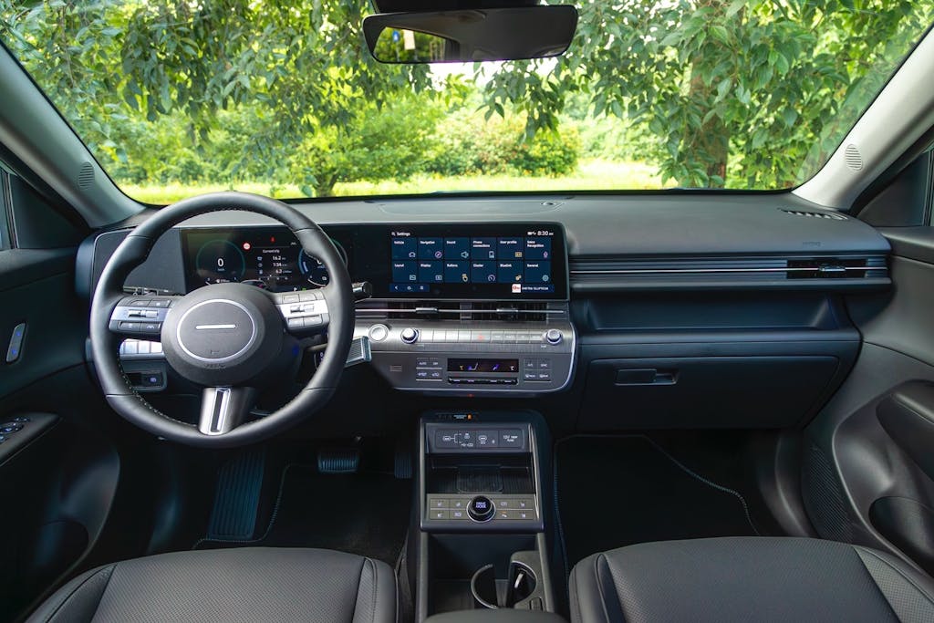 interno Hyundai Kona 2025