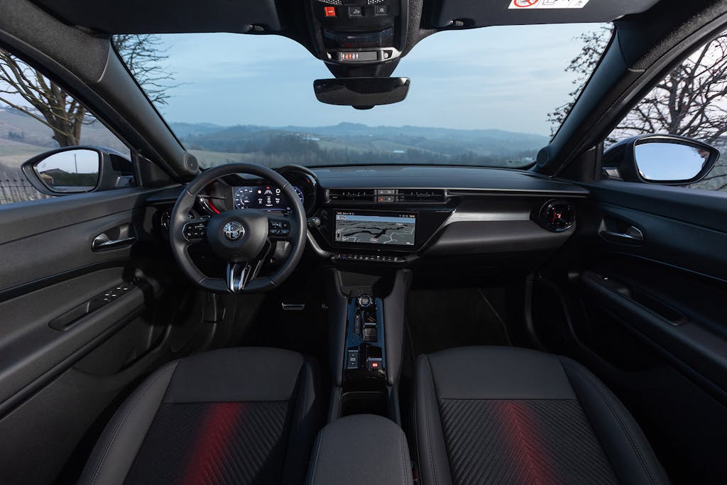 Alfa Romeo Junior Q4