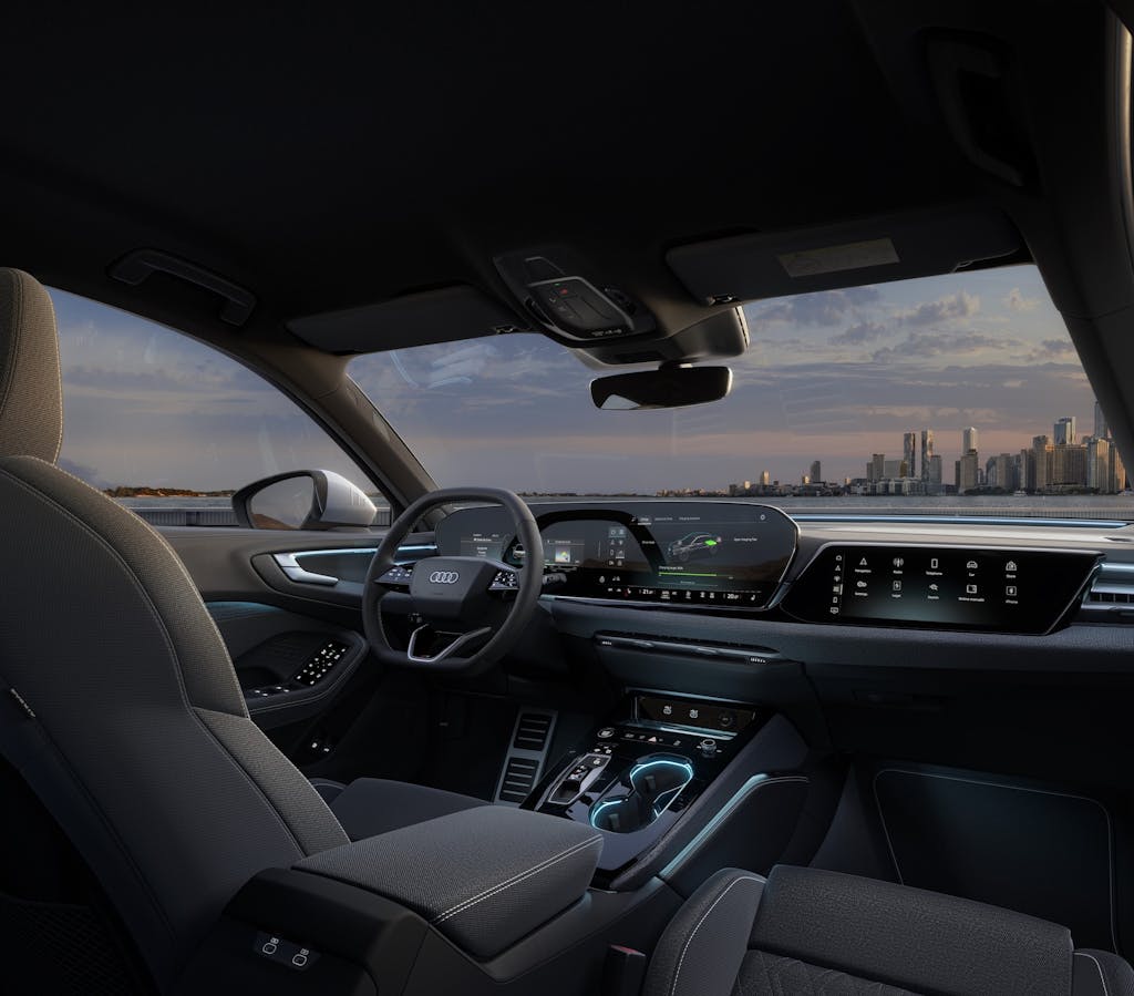 interno Audi A5 e-hybrid quattro