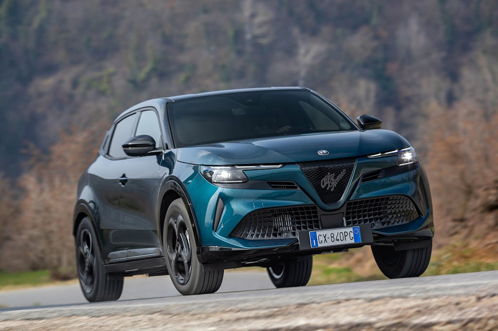 Alfa Romeo Junior Q4