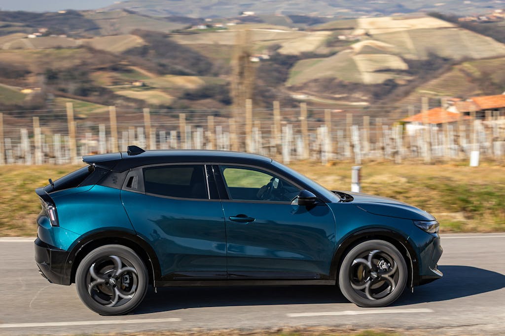 Alfa Romeo Junior Q4