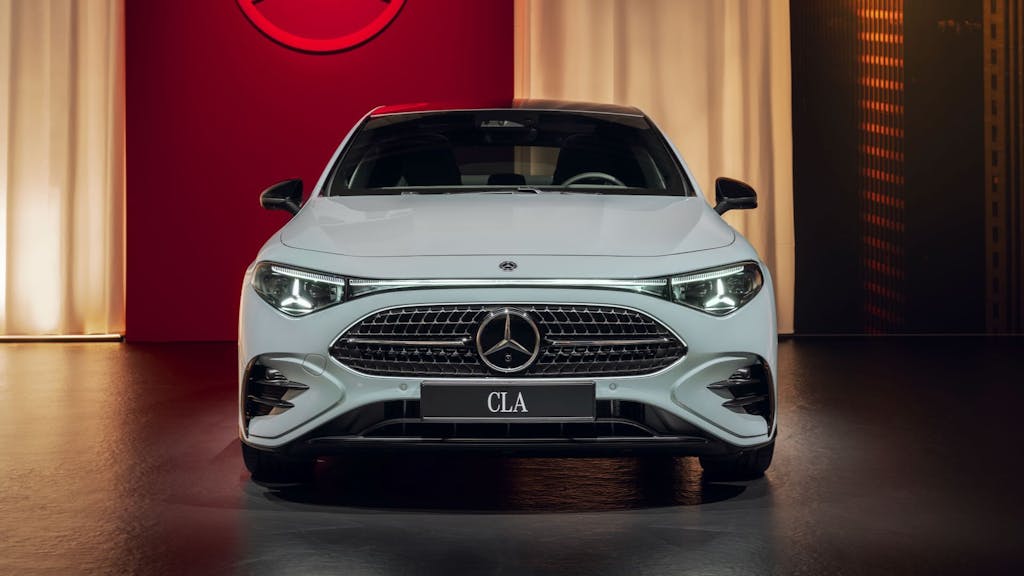 Nuova Mercedes-Benz CLA 2025