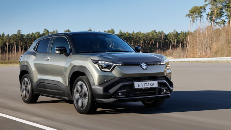 Nuova Suzuki e Vitara 2025