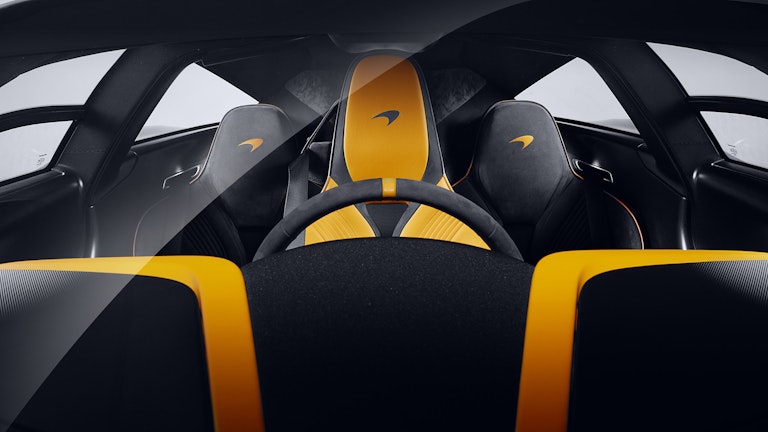 McLaren Speedtail, abitacolo a tre posti