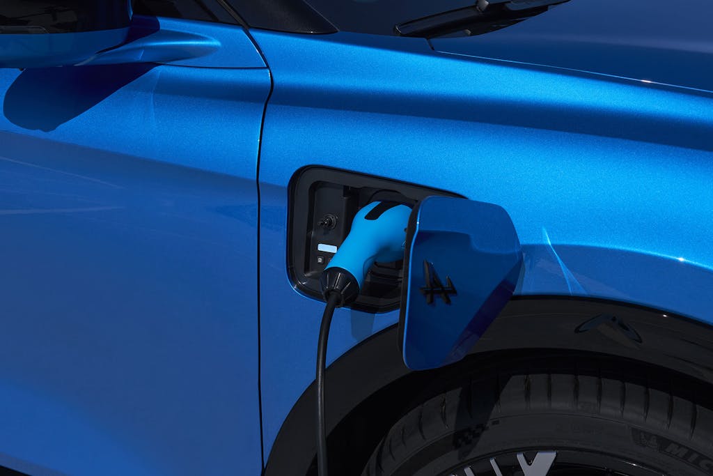 Nuova Alpine A390