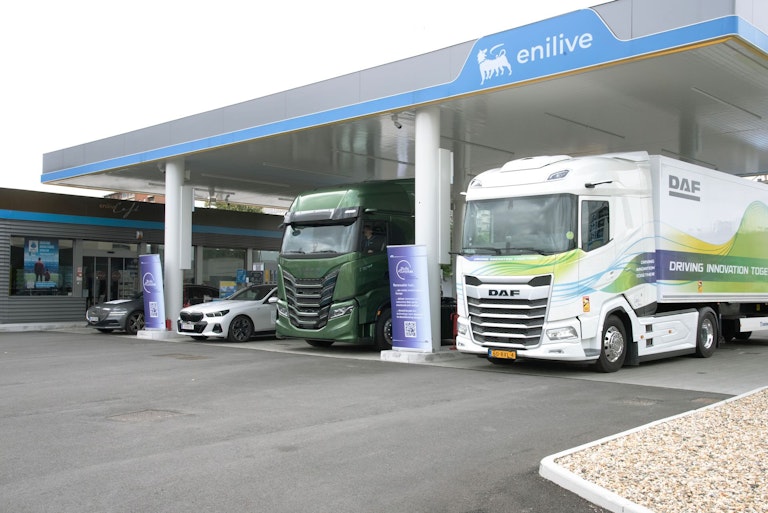 Tour d'Europe carburanti rinnovabili - rifornimento EniLive