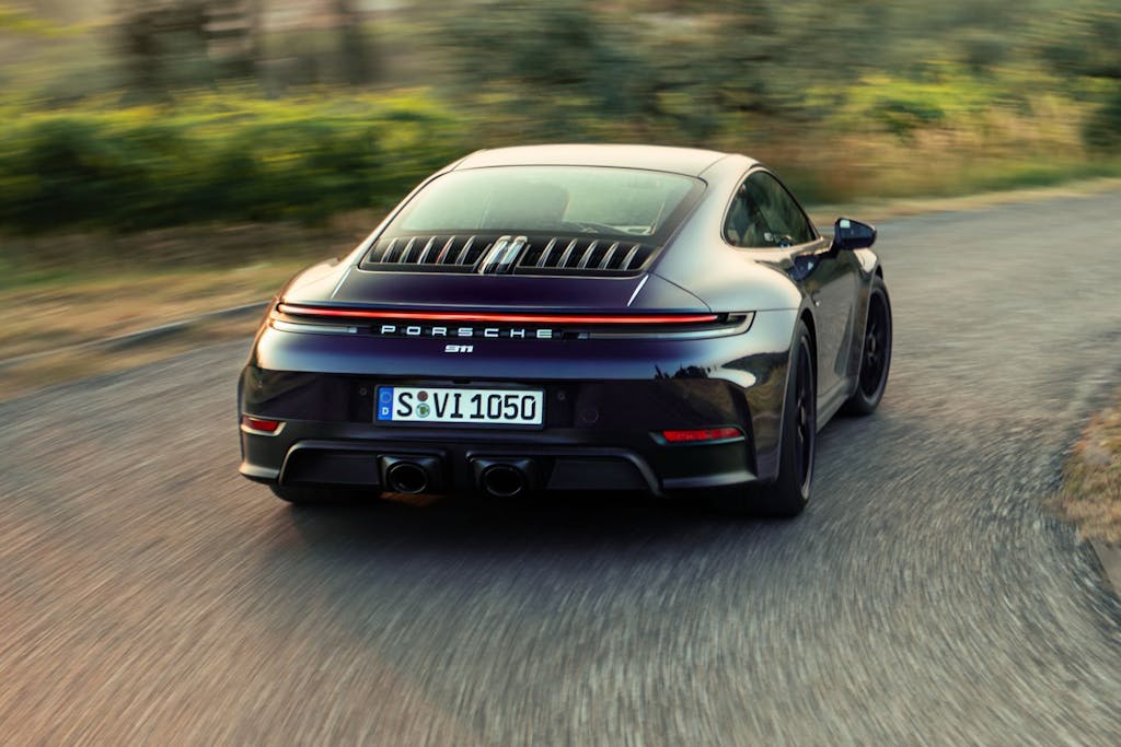 Porsche 911 e Taycan 40 anni di Porsche Italia