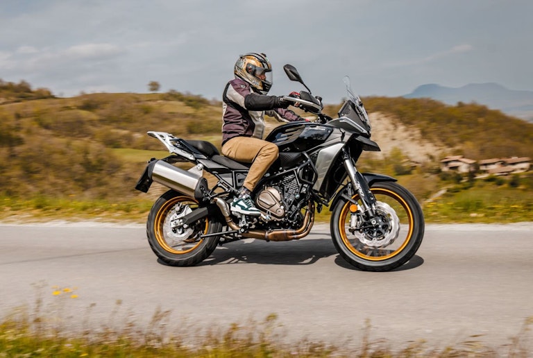 QJMotor SRT700 SX 2025