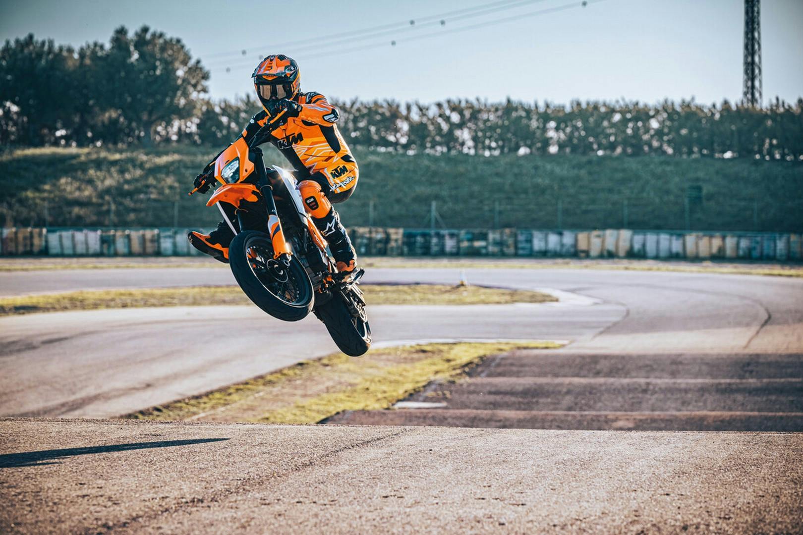 KTM 390 SMC R 2025