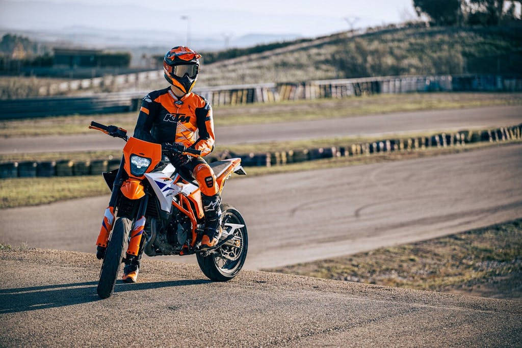 KTM 390 SMC R 2025