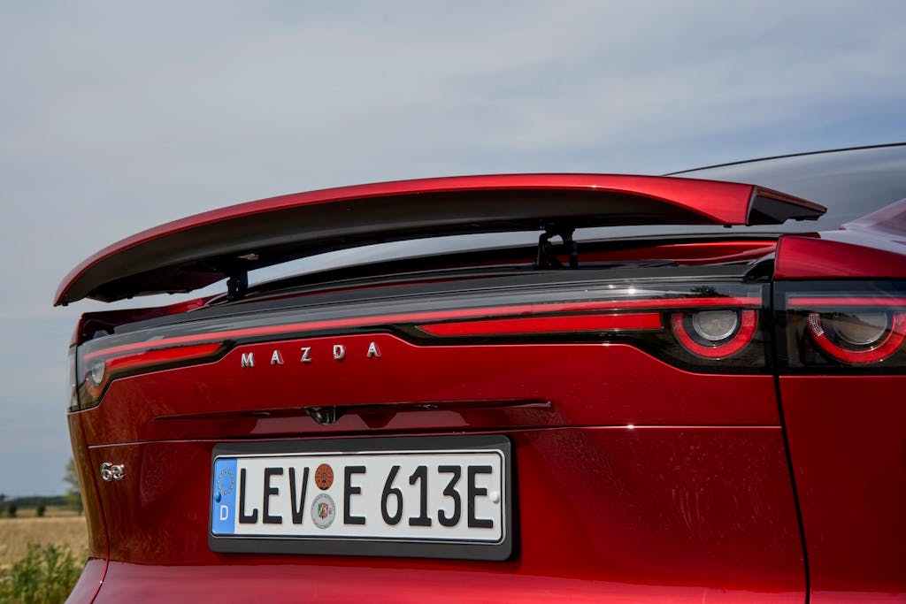 Spoiler Mazda 6e