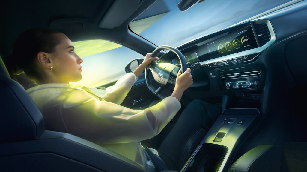 interno Opel Mokka GSE