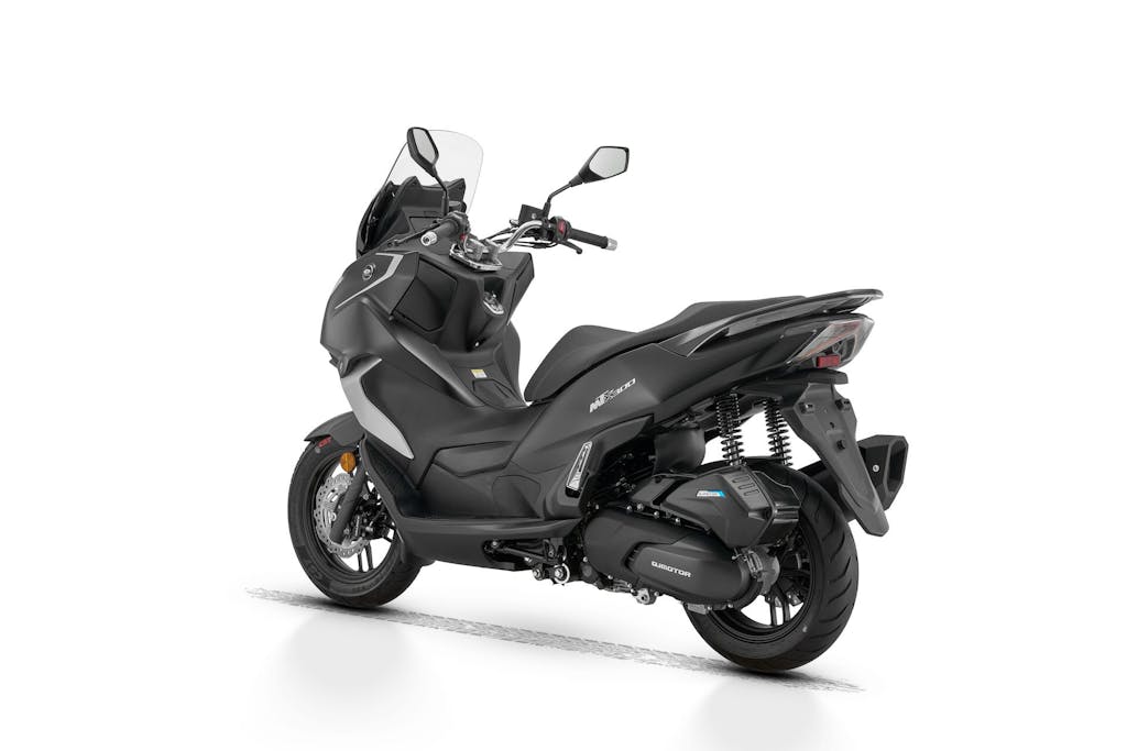 QJMotor MTX 300