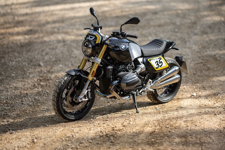 BMW R 12 nineT con kit The Tracker