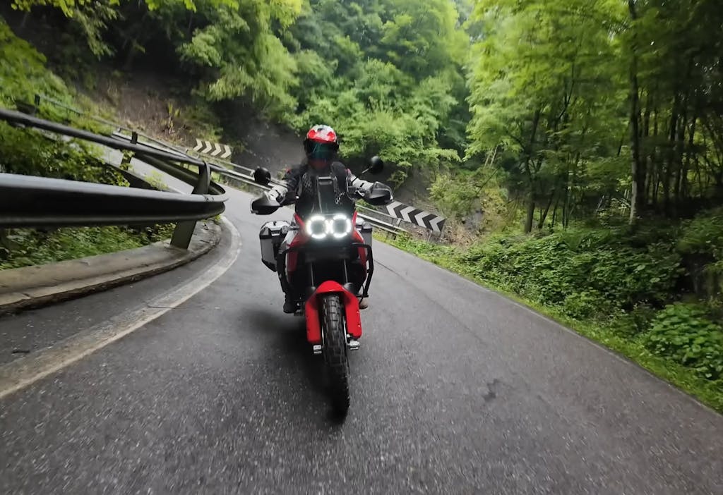 Ducati DesertX Discovery 2025 - prova