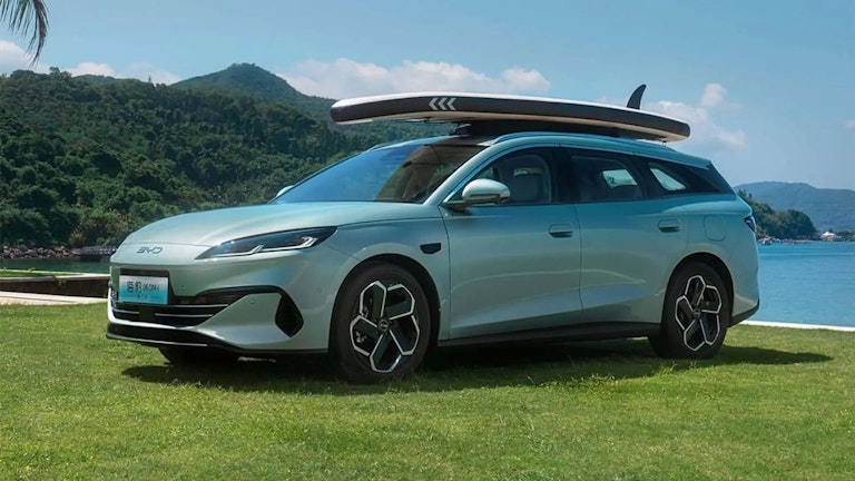 La BYD Seal 6 DM-i Touring, al debutto al Salone di Monaco 2025