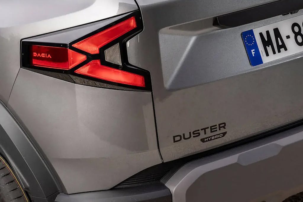 Auto ibride a buon mercato: Dacia Duster
