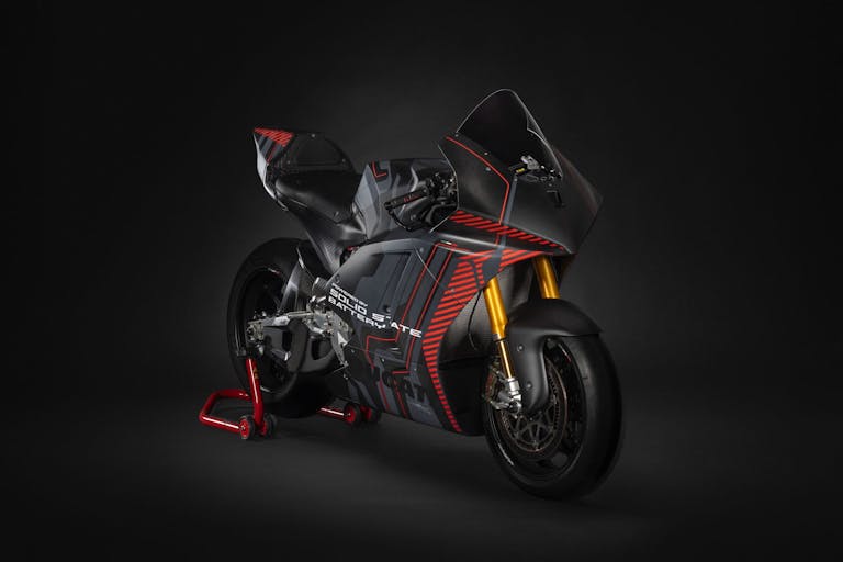 Ducati V21L