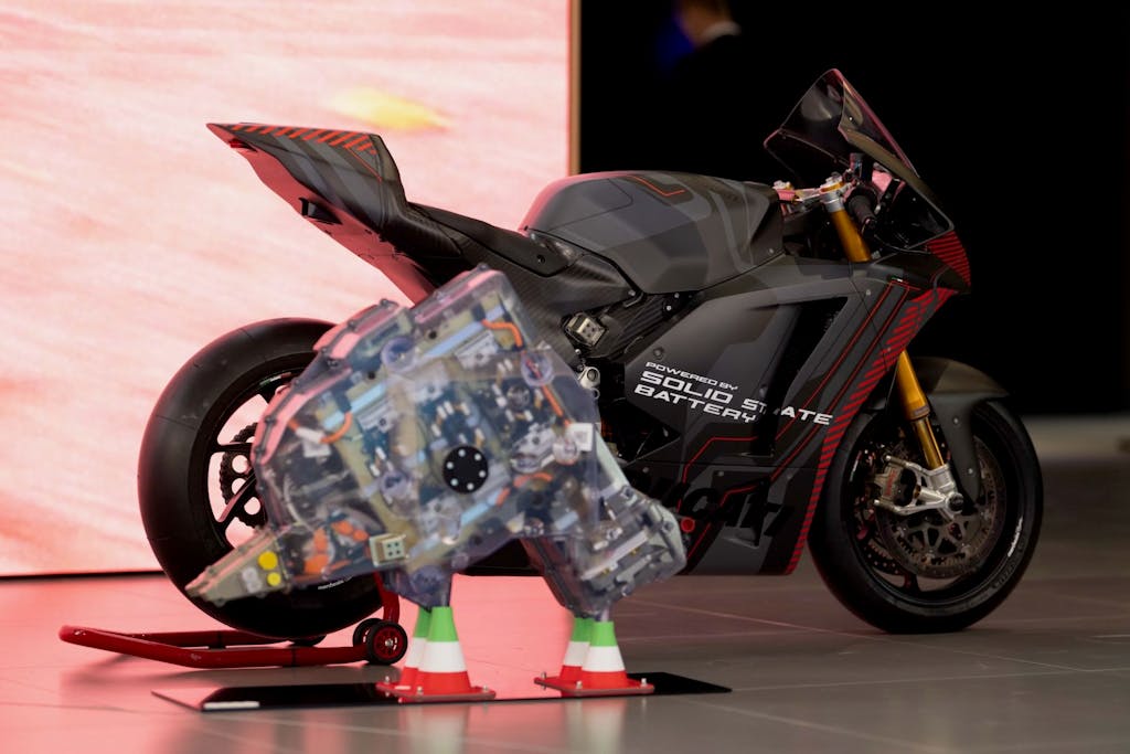 Ducati V21L