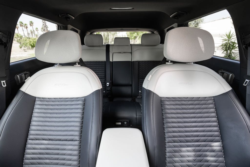 sedili kia EV4