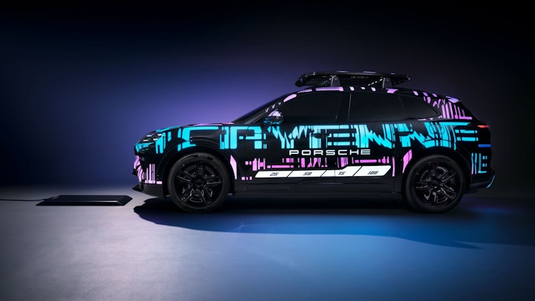 Il sistema di ricarica a induzione Porsche Wireless Charging