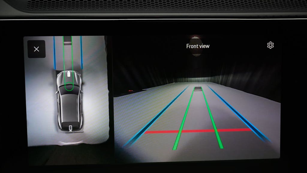 Il sistema di ricarica a induzione Porsche Wireless Charging