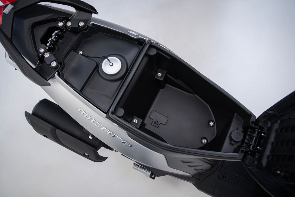 vano sottosella Kymco Micare 125