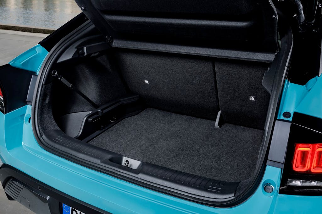 bagagliaio Nissan Leaf 2026