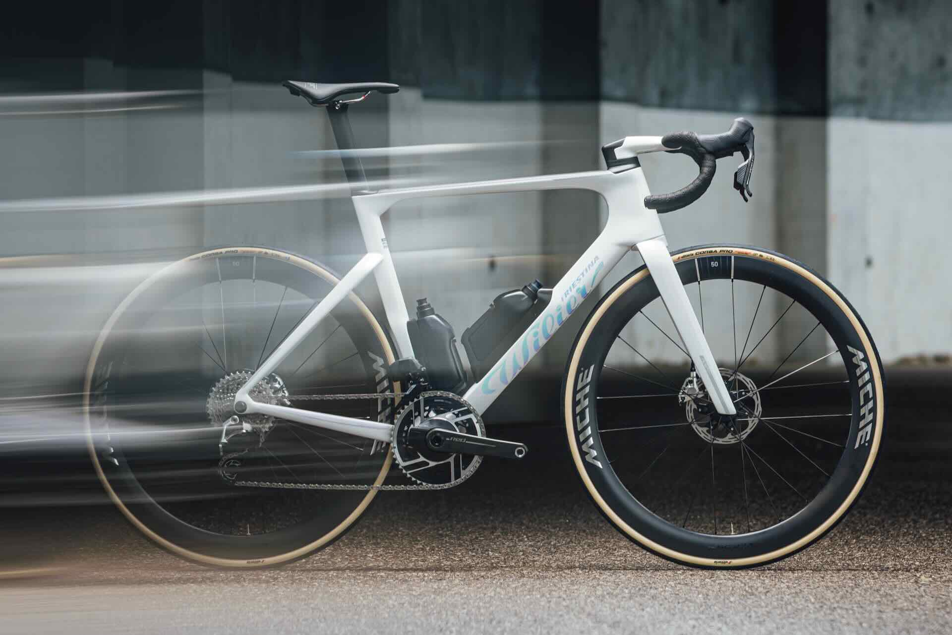 bici da corsa Wilier filante slr id2 foto statica indoor