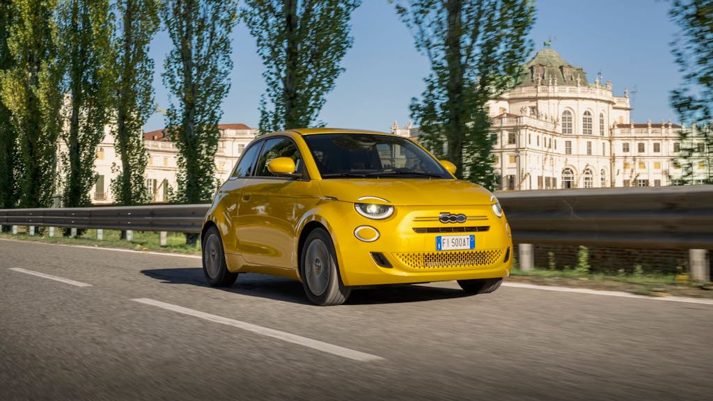 Nuova Fiat 500 Hybrid 2026