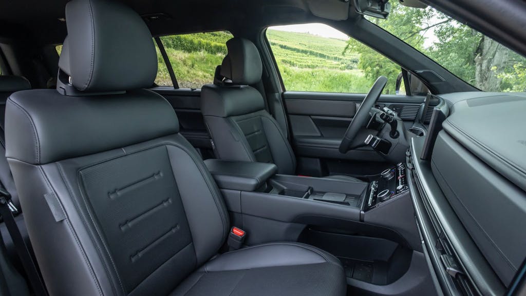 Hyunday Santa Fe Plug-In Hybrid MY2026