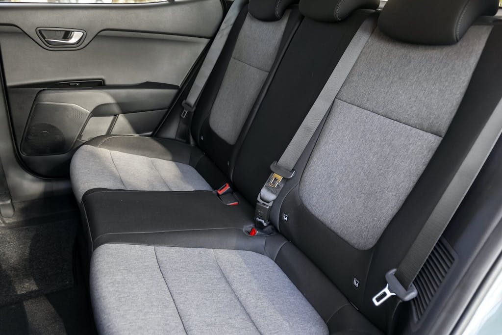 sedili posteriori Kia Stonic 2026