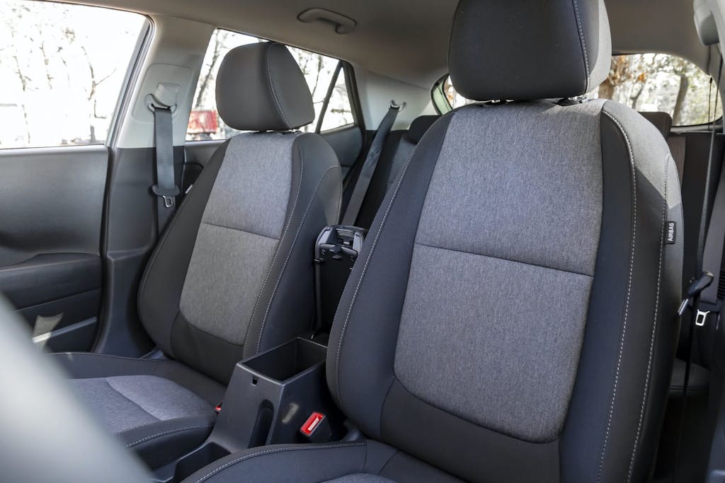 sedili anteriori Kia Stonic 2026