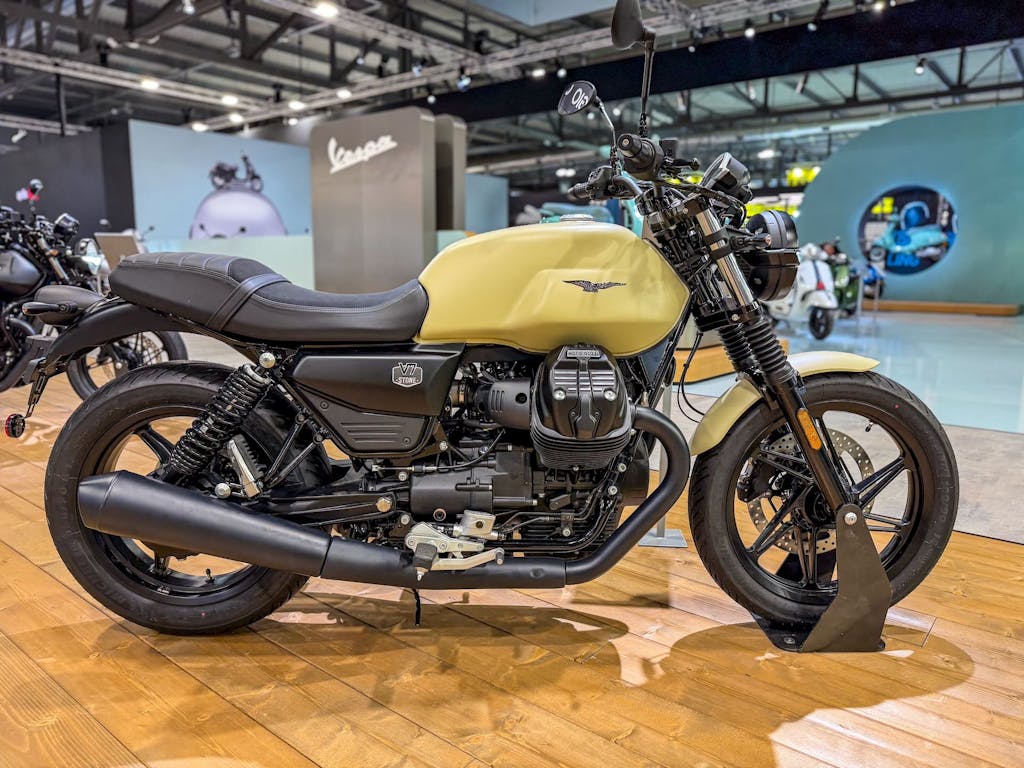 Moto Guzzi V7 2026