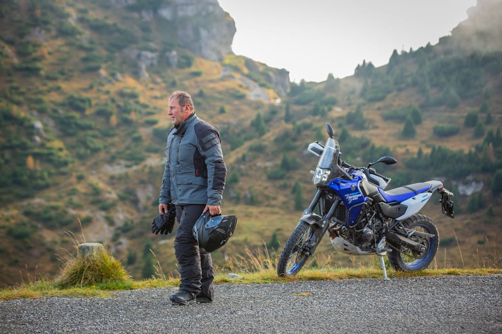 T.ur giacca Supercell Hydroscud e pantalone Fullstorm Hydroscud.