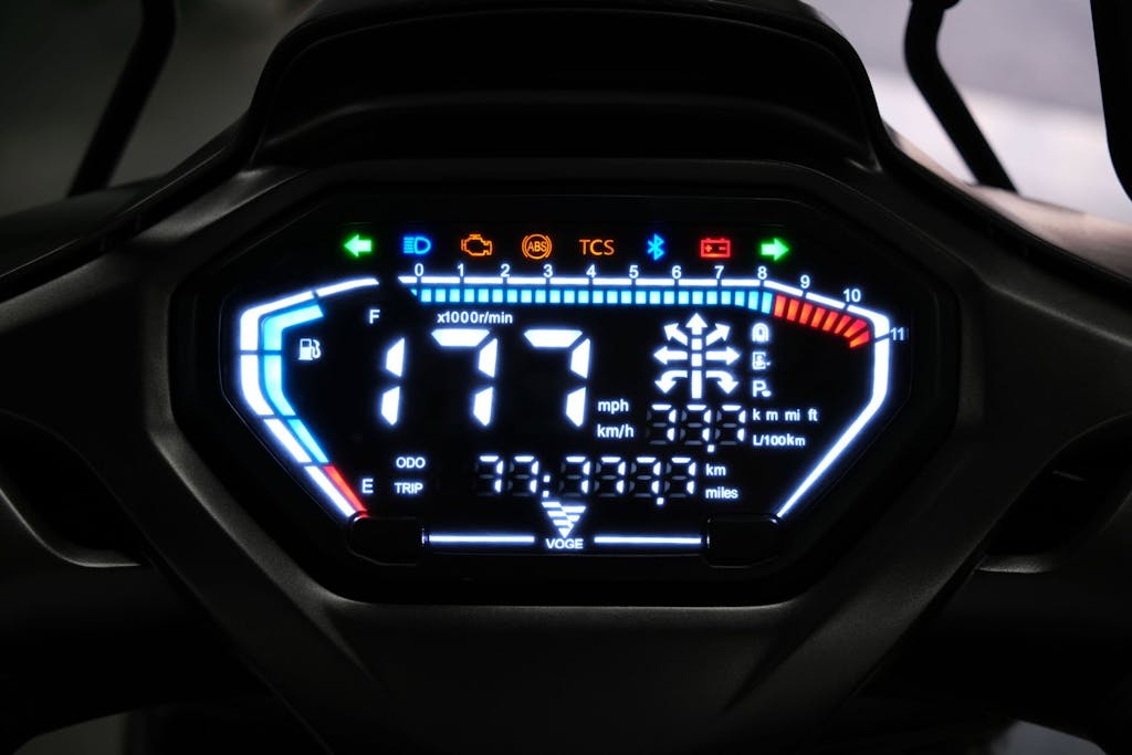 strumentazione Voge SR16 Air