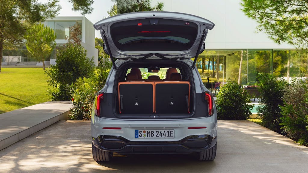 Nuova Mercedes GLB 2026