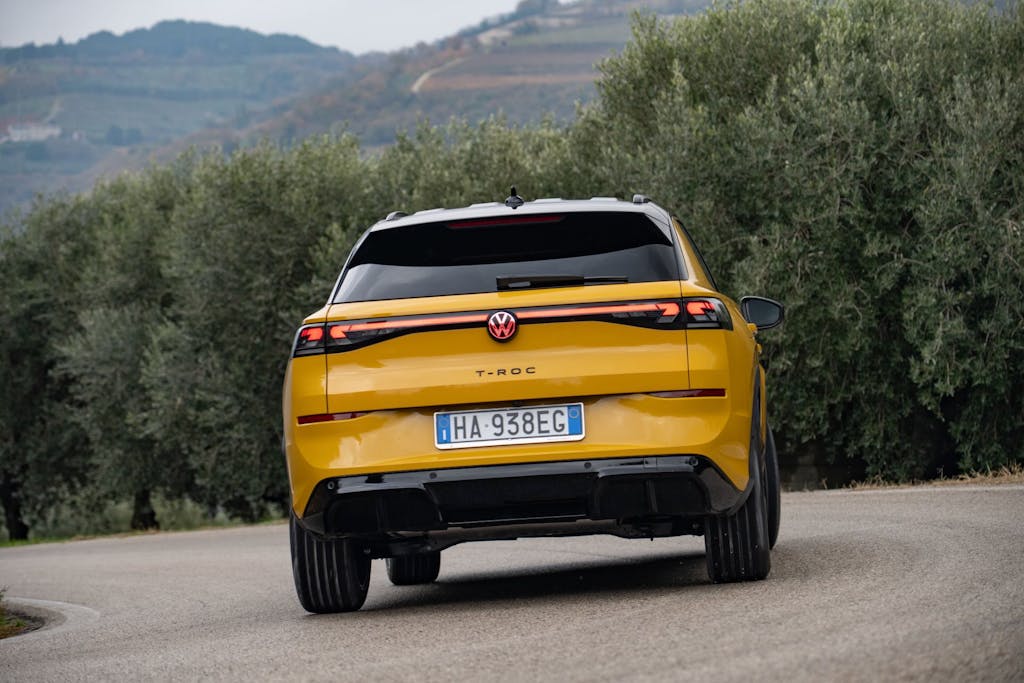 Nuova Volkswagen T-Roc 2026