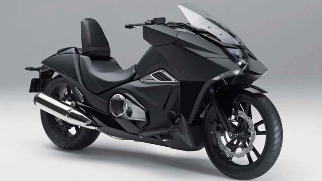 Honda NM4 Vultus