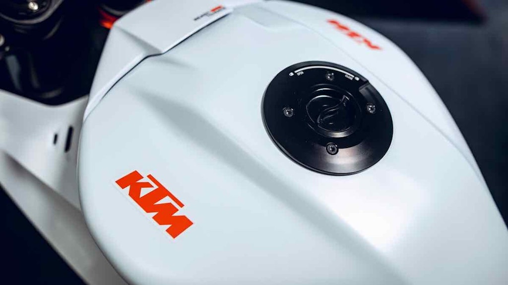 KTM 990 RC﻿ R TRACK 2026